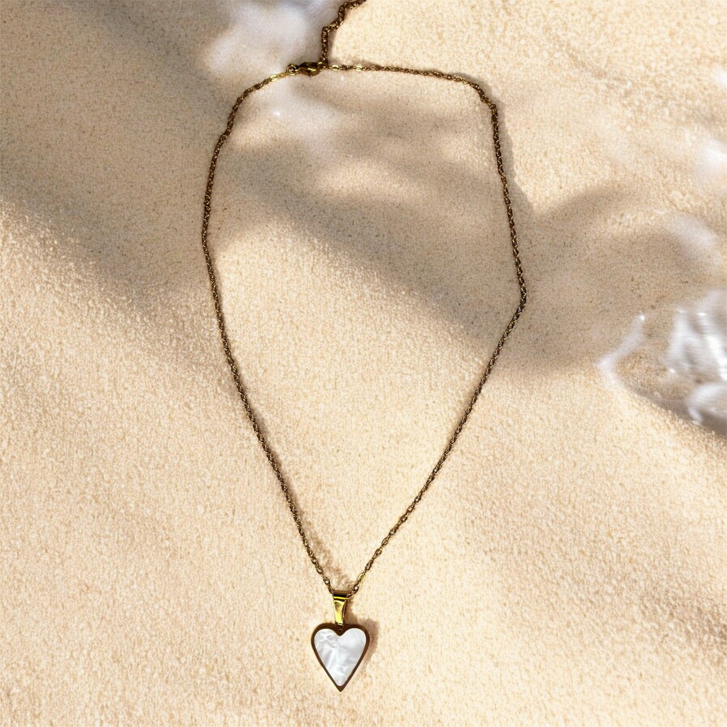 COLLIER PENDENTIF CŒUR NACRÉ INOXYDABLE