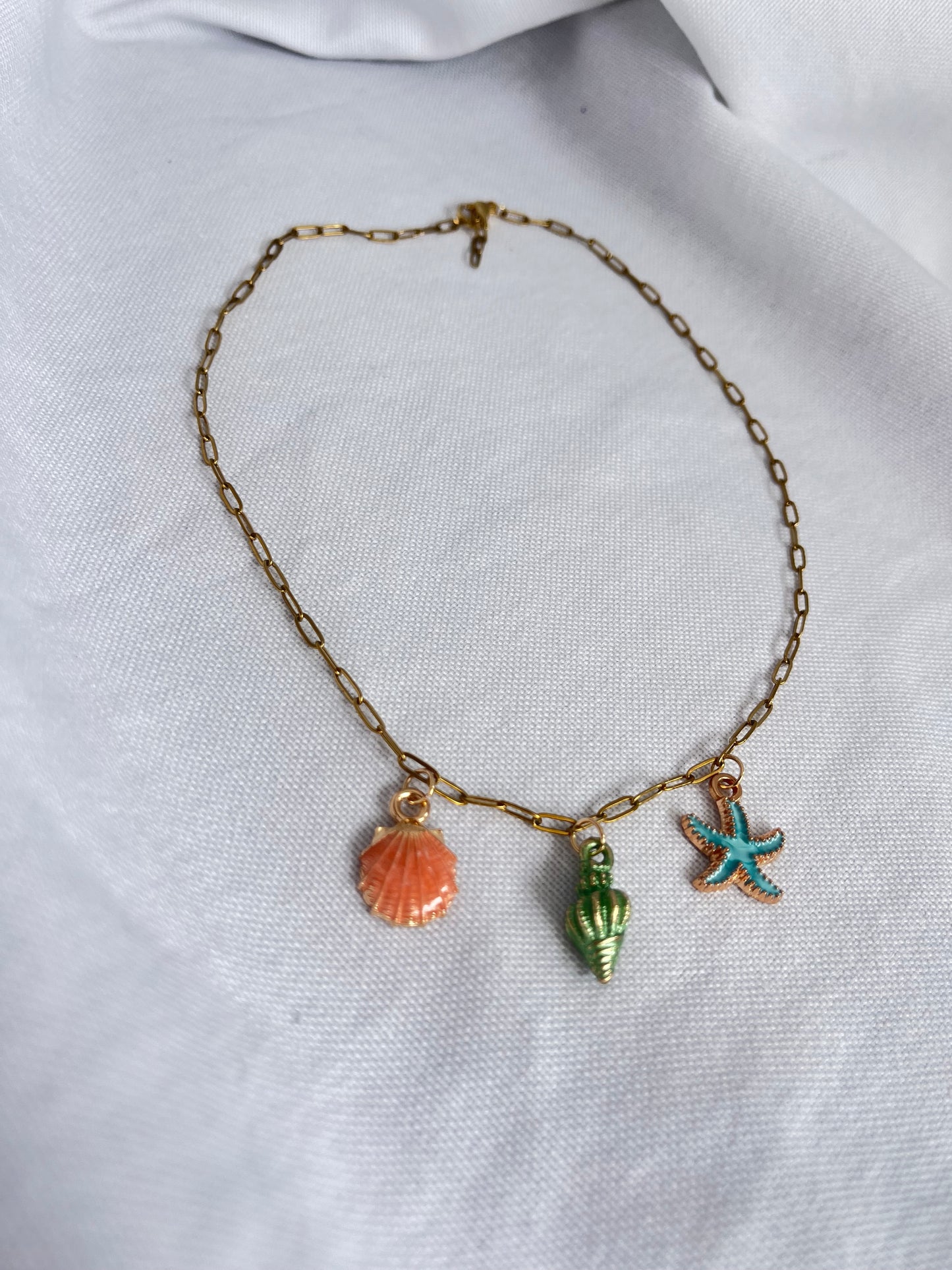 COLLIER ARIEL