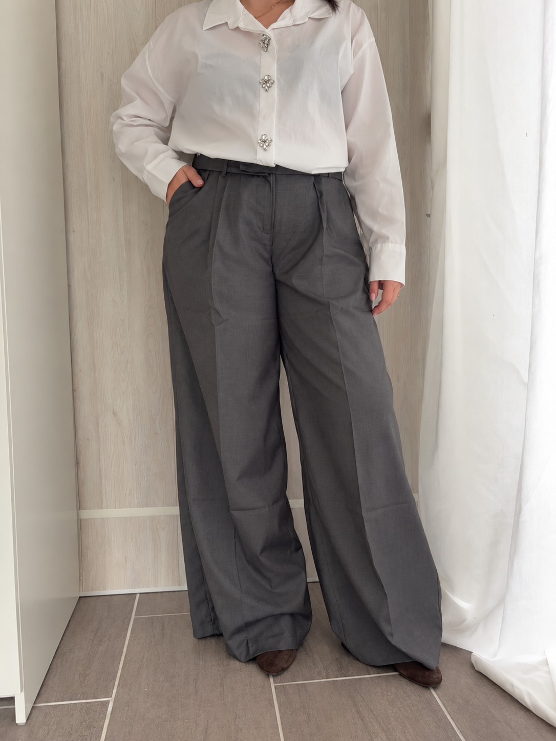 Pantalon palazzo gris grande taille