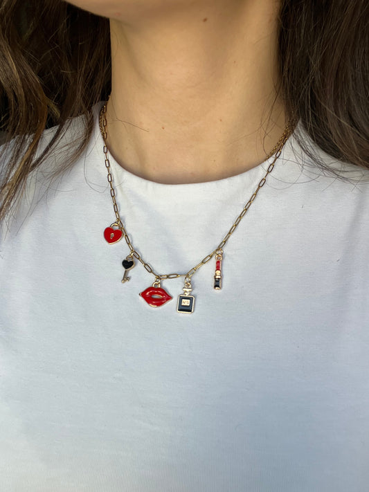 COLLIER KISS AND TELL